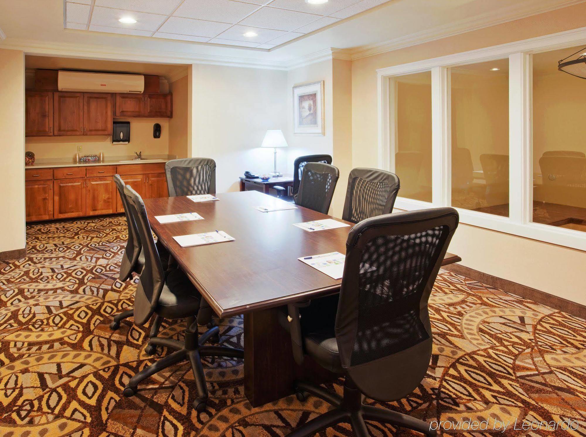 Holiday Inn Express Hotel & Suites Oroville Southwest, An Ihg Hotel Екстер'єр фото